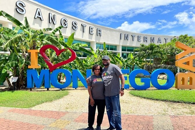 Private Montego Bay Airport Transfer to Ocho Rios - Meet and greet at Montego Bay, without the airport stress