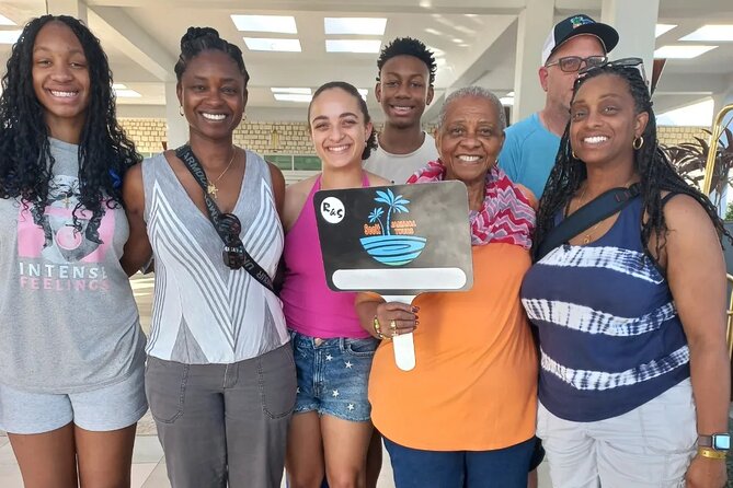 Private Montego Bay Airport Transfer to Riu Palace Aquarelle - Finding your driver: the small thing that saves big headaches
