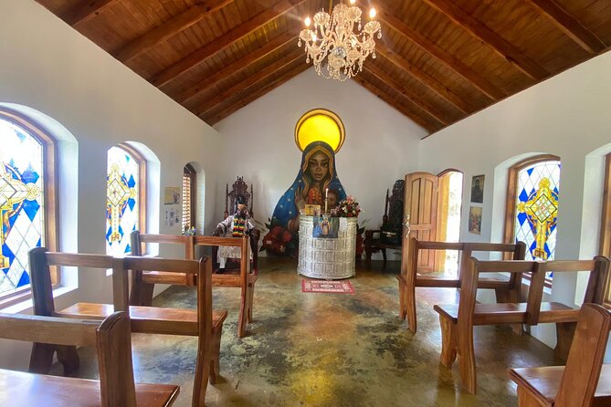 Private Nine Mile, Bob Marley Tour from Ocho Rios - Stop 1: Bob Marley Mausoleum and the Rastafarian pilgrimage feeling