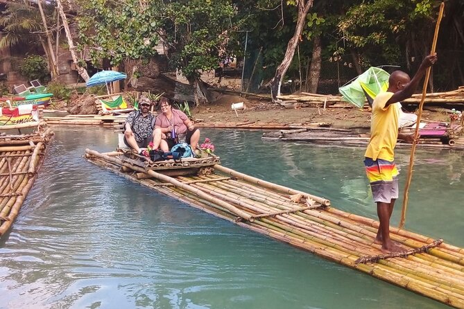 Private River Bamboo Rafting Activity in Ocho Rios Jamaica - Bamboo rafting in Ocho Rios: getting started without stress