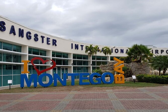 Private Round Trip Airport Transfer From Montego Bay Hotels - Key highlights at a glance