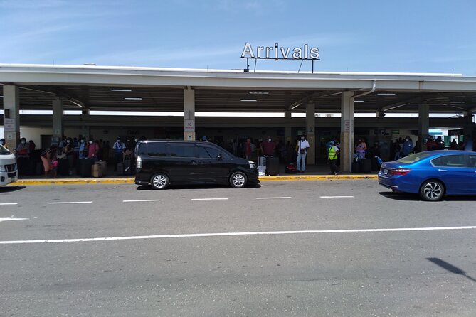 Private Round Trip Airport Transfer from Montego Bay to Ocho Rios - Entering Jamaica Without the Taxi Scramble at MBJ