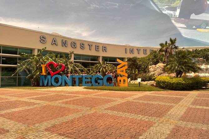 Private Round-Trip Airport Transportation to Negril from MBJ - What “Private Round-Trip” Means in Real Life