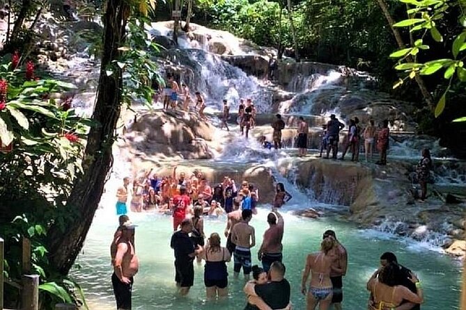 Private Tour From Ocho Rios To Dunn's River Falls - Climbing Dunn’s River: what to expect and how to enjoy it