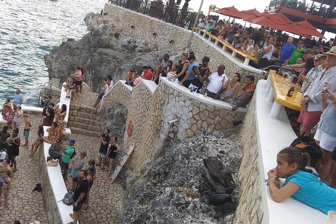 Private Tour Negril Beach and Rick's Cafe From Montego Bay - Seven Mile Beach Time: White Sand, Simple Fun, No Rush