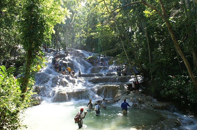 Private Tour to Dunns River and Horseback Riding with Local Guide - Value Check: Entry Fees, Water, Rum Punch, and Snacks Add Up