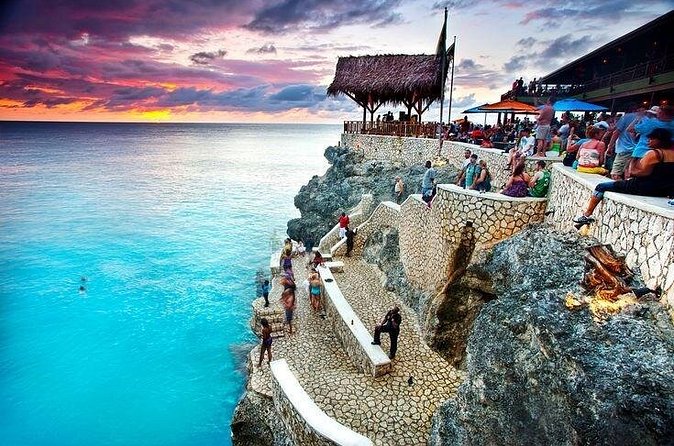 Private Transfer Airport to Montego bay Hotels in Jamaica - Communication that lowers stress, especially with Mr. Barrett on WhatsApp