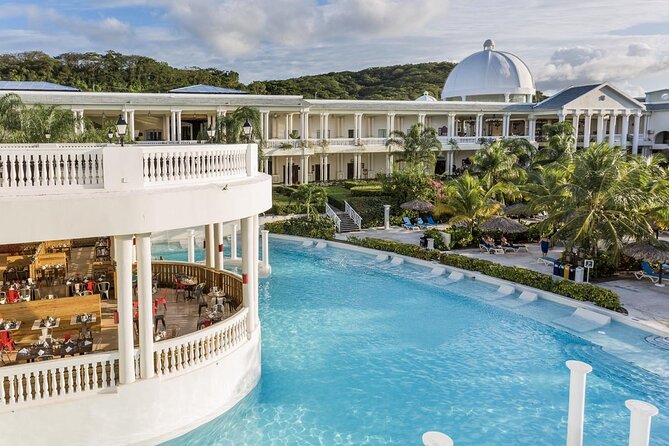 Private Transfer from MBJ Airport to Grand Palladium Hotel - Getting to Grand Palladium Lucea: What to Expect on Arrival