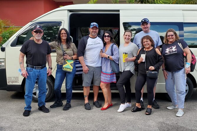 Private Transfer from Montego Bay Hotel to Negril Hotel - Pickup in Montego Bay: meeting the driver without wasting time
