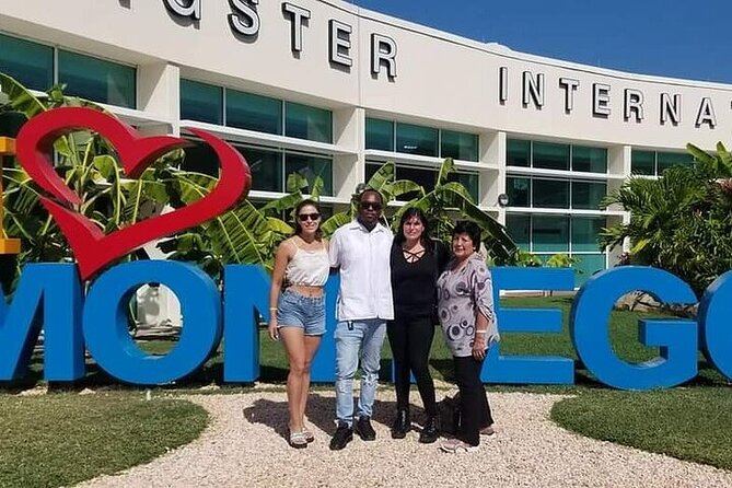 Private Transfer from Montego Bay to Negril - Meeting Your Driver at MBJ (Montego Bay) Without the Airport Chaos