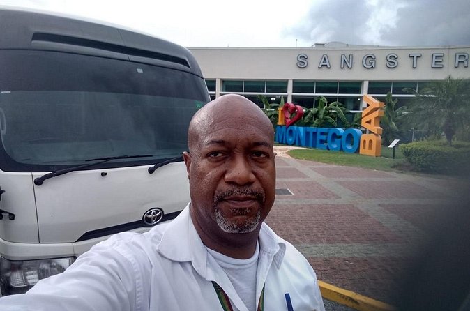 Private Transfer from Negril to Sangster Airport (MBJ) - How to get the most out of your pickup (small moves that matter)