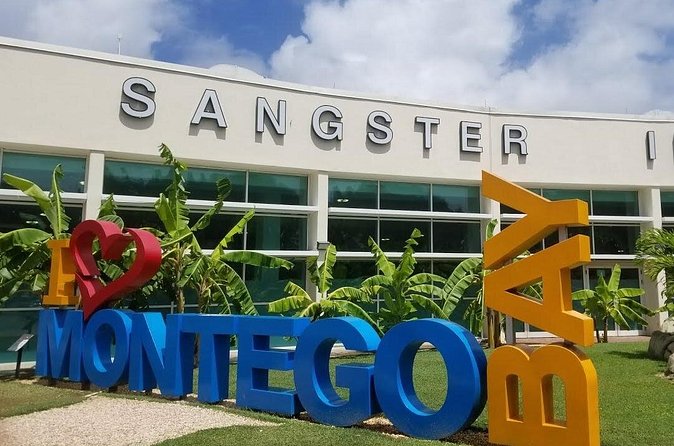 Private Transfers from Montego Bay Airport to Runaway Bay Hotels - Practical tips to make your pickup even smoother