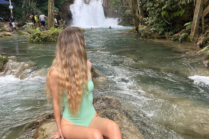 Private Transport to River Tubing or Rafting and Blue Hole combo - Private Transport Details That Save Your Day