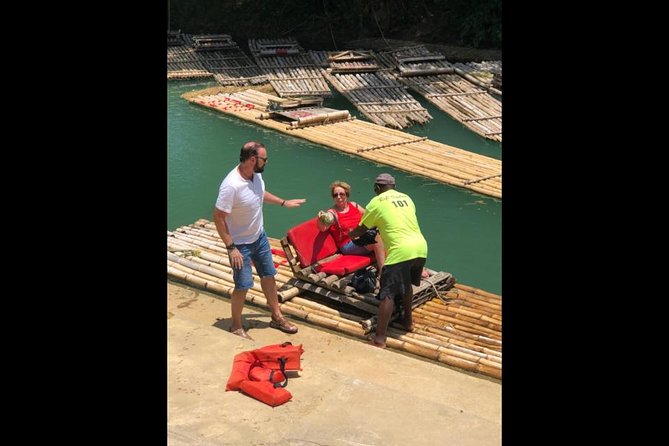 Private transportation from Montego Bay to Martha Brae River Rafting Tour - Road stops with history and viewpoints, without eating your whole day