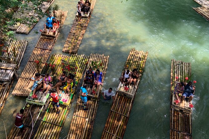 Rafting on the Martha Brae - Entering the river experience: captain stories and what to watch for
