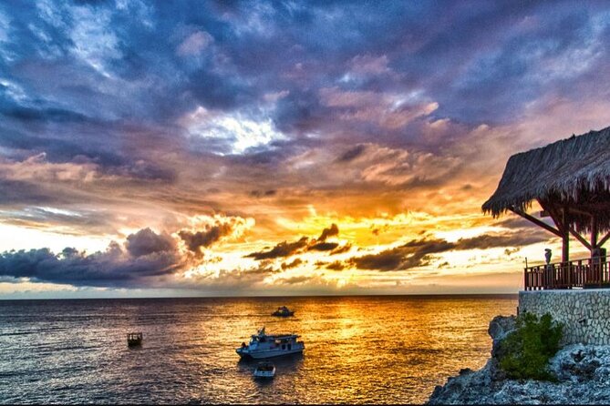 Rick's Cafe Sunset Cruise - How the Schedule Works and What to Expect on Sea Day