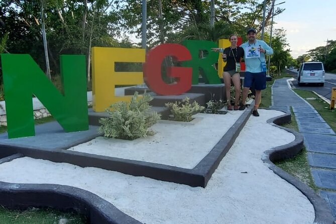 Ricks cafe & 7mile Beach Tour from Montego Bay. - Rick’s Café: cliff jumping watching, plus that famous sunset