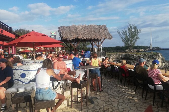 Ricks Cafe and Negril Seven Miles Beach Irie Tour - What to eat, what to spend, and what to skip