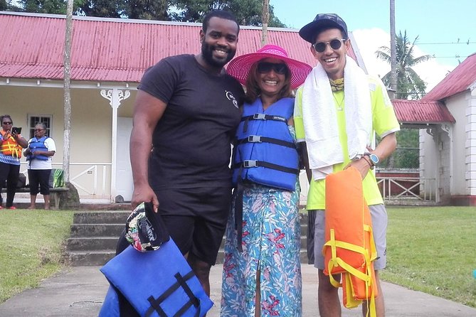Rio Grande Bamboo Rafting Tour from Port Antonio - Downriver on the Rio Grande: 10 km poled by expert raftsmen