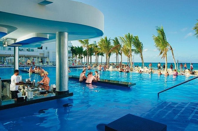 Riu Montego Bay Resort Airport Transfer - How the Driver Finds You and Sizes the Ride