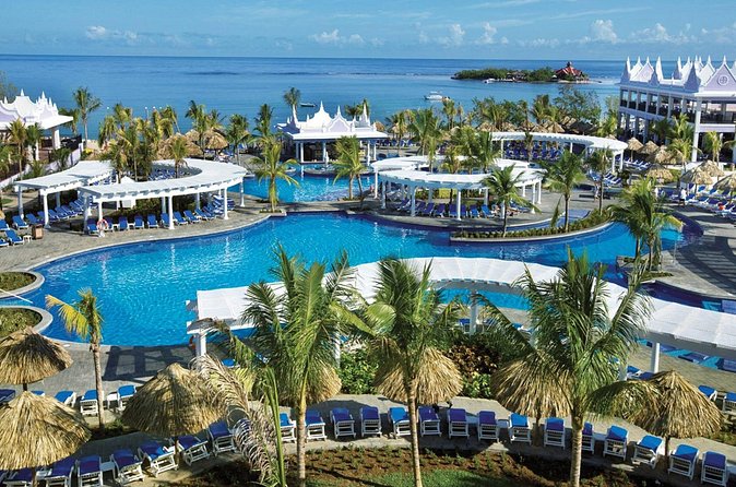Riu Palace Montego Bay Private Airport Transfer - Air-Conditioned Comfort, AC That Cares