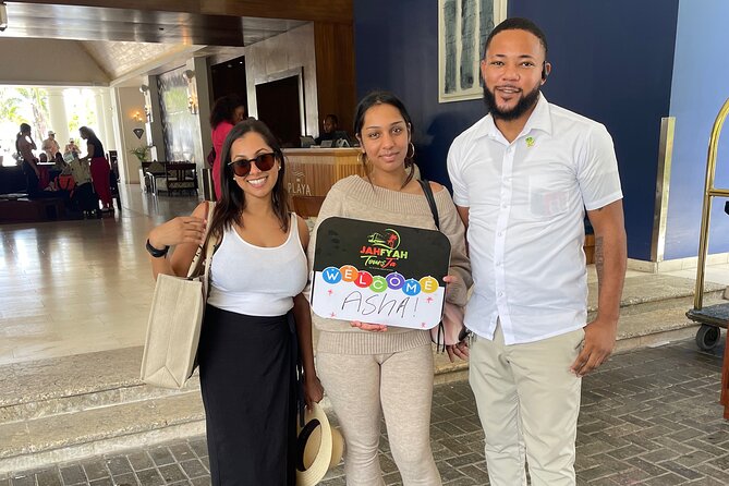 RIU Palace reggae and RIU Montego Bay private airport transfers - The one real limitation: no restroom on board