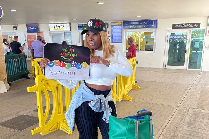 RIU Palace reggae and RIU Montego Bay private airport transfers - Hotel lobby pickup and the short ride that still feels organized