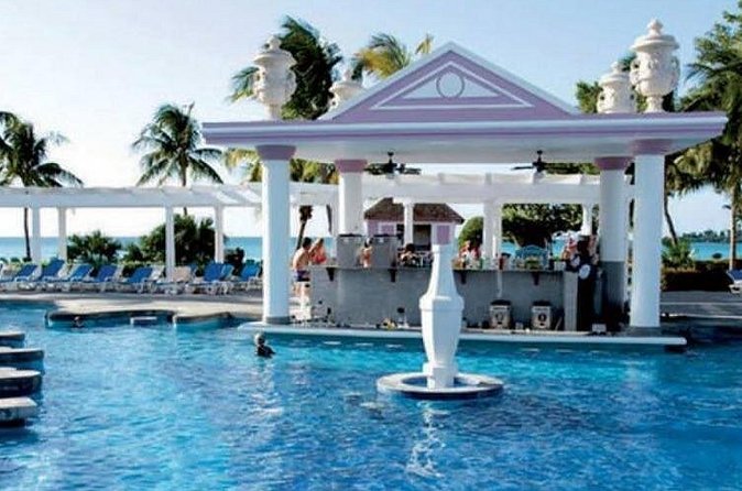 Riu Palace Tropical Bay Resort Private Airport Transfer - One-Way vs Round-Trip, and How to Avoid Pickup Headaches