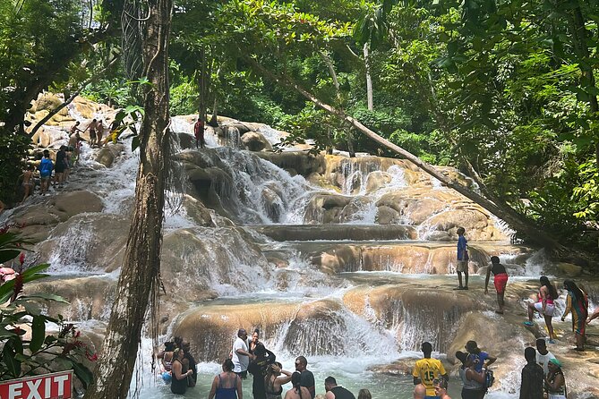 Round Trip Sangsters Montego Bay Airport to Ocho Rios transfers - Montego Bay to Ocho Rios, the point of a private airport transfer