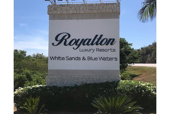 Royalton Hotel & RIU Aquarelle-Private Roundtrip Airport Transfer - Vehicle sizes for different groups, and why that matters