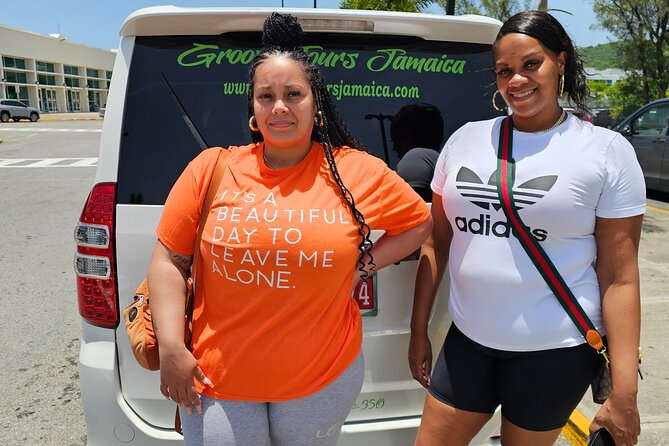 S Hotel Montego Bay Airport Transfers - The ride itself: air-conditioned comfort and local color