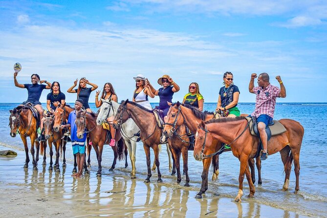 Shared Tour in Ocho Rios with Horseback Riding and Swimming - Through the Jungle: Trees, Shade, and a Guide With Context