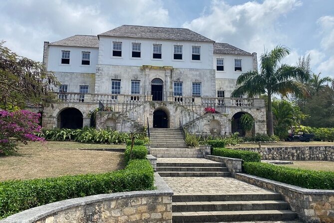 Sightseen tour and Souvenir shopping with private transportation in Montego Bay - Hip Strip Stop 1: Souvenirs, Seasonings, Coffee, Rum, and Easy Comparisons