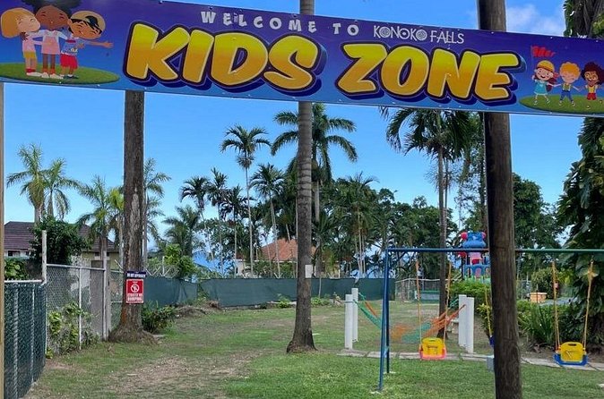Tour to Fern Gully and Konoko Falls and Park - Back in Ocho Rios: lunch and shopping time that actually helps