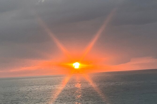 Tour to Negril 7 Miles Beach and Rick’s Cafe from Montego Bay - The route flavor: juice patties and Jamaican street food stops