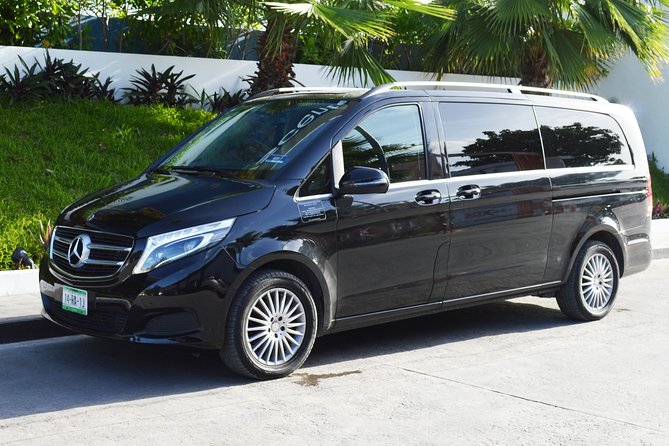 Transportation Services From Sangster Airport From/To Negril Hotels - Sangster Airport to Negril: what the pickup feels like