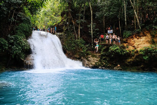 Triple Action pack Combo (Blue Hole, Horse back riding and river tubing) - Stop 2 near Ocho Rios and the White River: lazy tubing with steady rapids