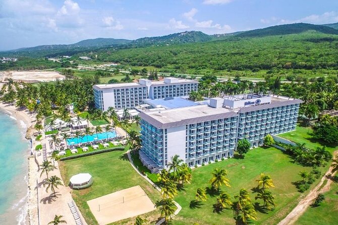 VIP Luxury Montego Bay Airport Transfer to Montego Bay/ Falmouth - Quick stops for snacks, supplies, and photos