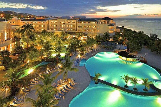 VIP Luxury Montego Bay Airport Transfer to Montego Bay/ Falmouth - Who this VIP transfer is best for