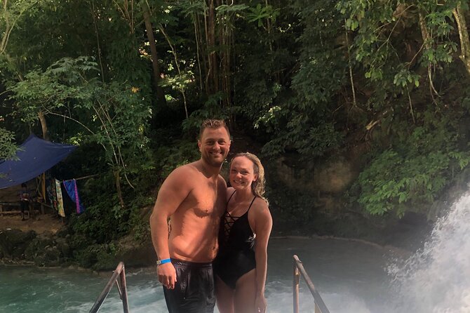 Wet and Wild - Blue Hole and Dunn's River - Two rivers, one easy plan from Ocho Rios